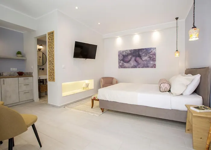 Edward Art Boutique Hotel